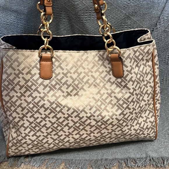 Tommy Hilfiger Tote Bag - Picture 5 of 9